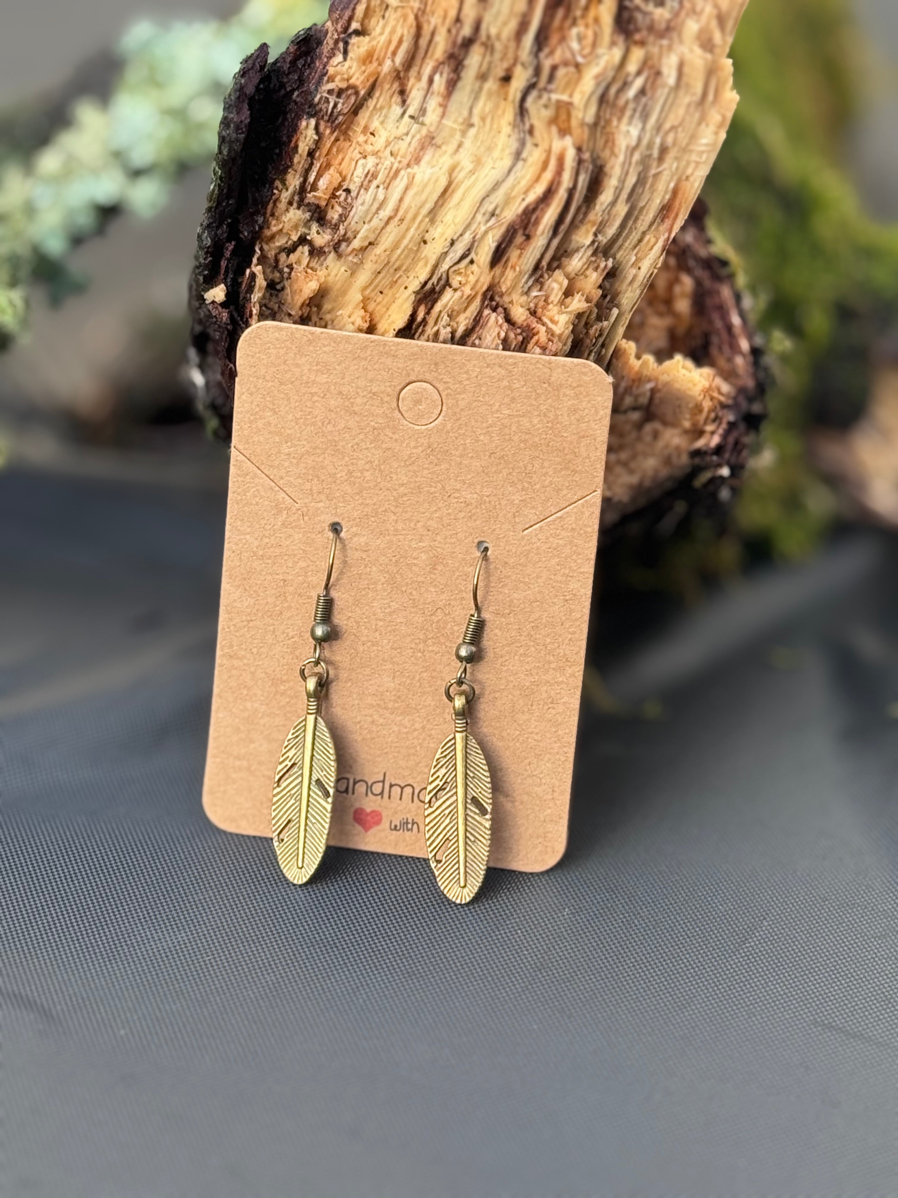 Medium oval leaf earrings in bronze