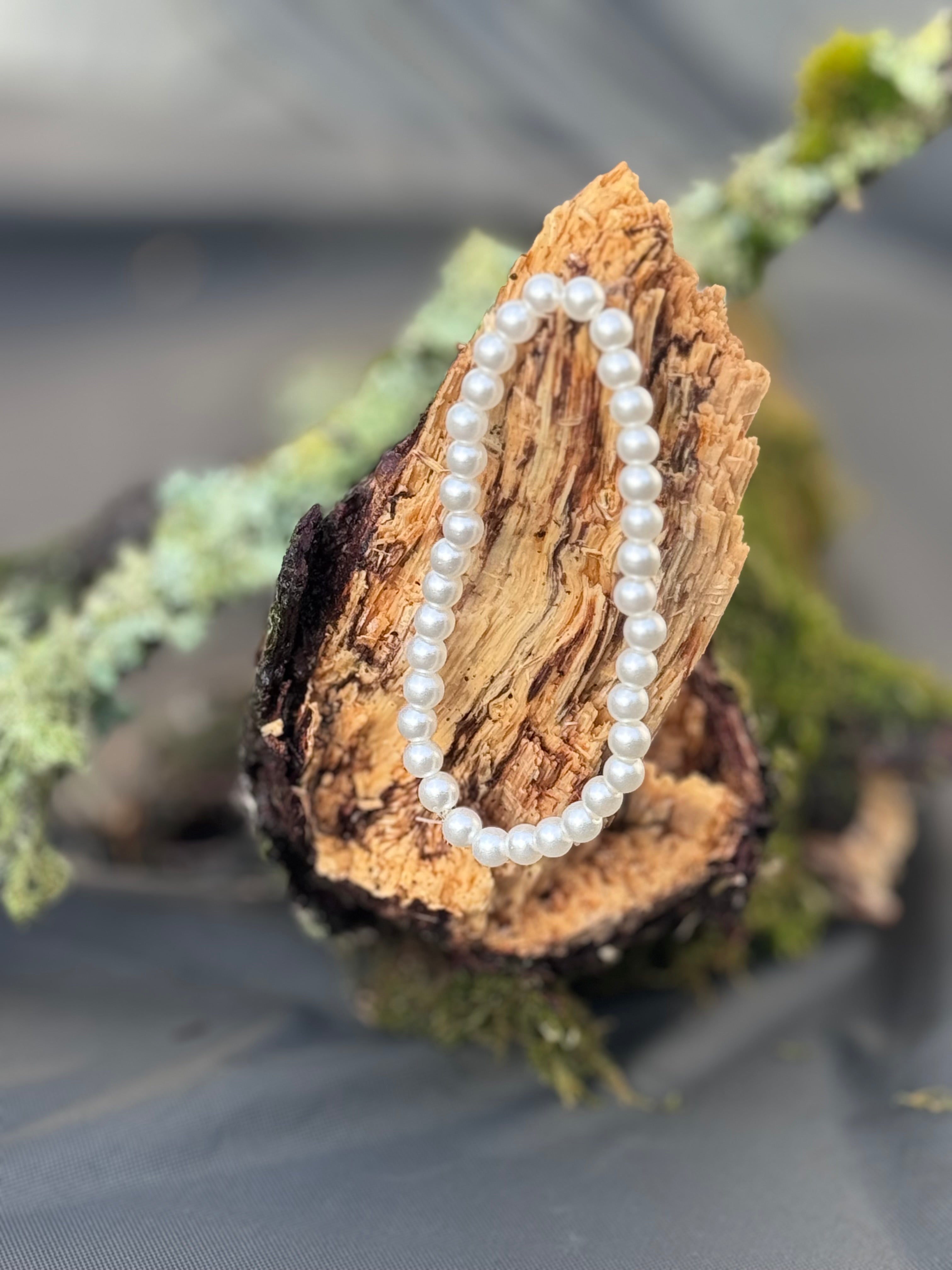 Pearl effect beaded bracelet